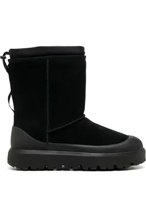UGG Classic Short Weather Hybrid Wildlederstiefel