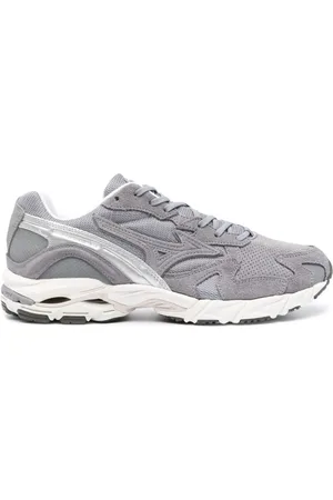 Mizuno Wave Rider 10 Sneakers