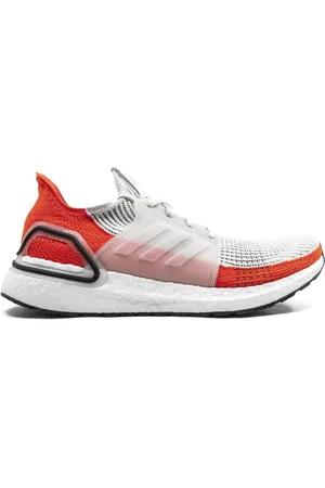 adidas ULTRABOOST 2019