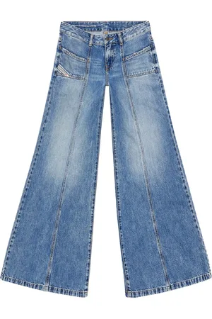 Diesel Halbhohe D-Akki Bootcut-Jeans