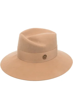 Le Mont St Michel Virginie Fedora