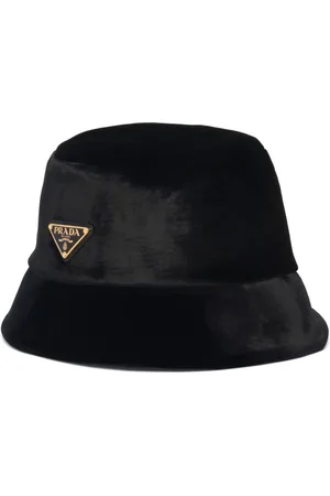 Prada Fischerhut aus Samt mit Triangel-Logo