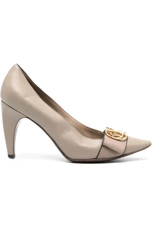 LOUIS VUITTON 2010 Pumps mit Logo-Schild