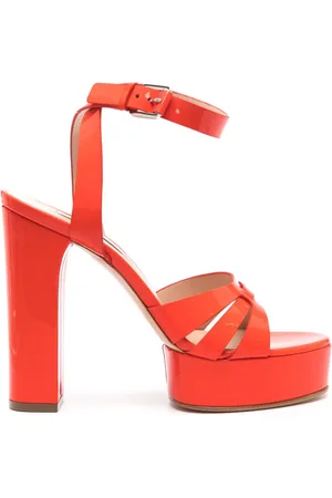 Casadei Betty Sandalen aus Lackleder 130mm