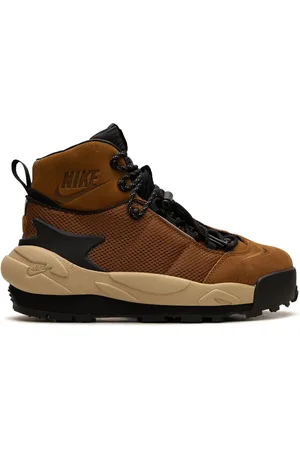 Nike X Sacai Magmascape Light British Tan Sneakers