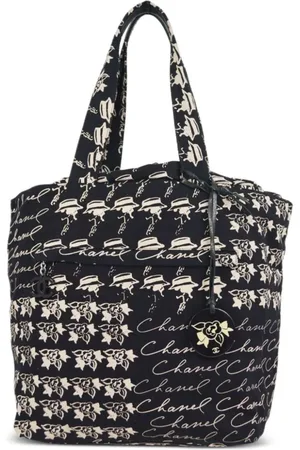CHANEL Camélia Handtasche aus Wolle