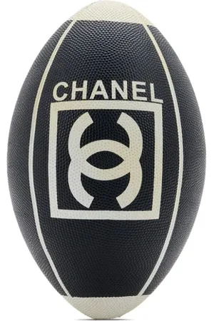 CHANEL 2007 pre-owned Rugby-Ball mit Logo-Print