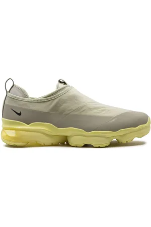 Nike VaporMax Moc Roam "Light Stone" Sneakers