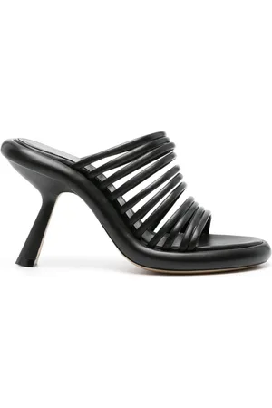 vic matiè Mules mit Riemen