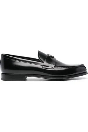 Prada Loafer mit emailliertem Triangel-Logo