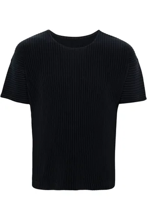 Issey Miyake Plissiertes Basic T-Shirt mit rundem Ausschnitt