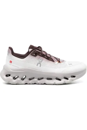 On Running Cloudtilt Sneakers mit gummiertem Logo
