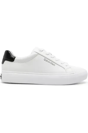 Calvin Klein Sneakers mit Logo-Prägung
