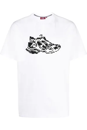 MOSTLY HEARD RARELY SEEN Runner T-Shirt