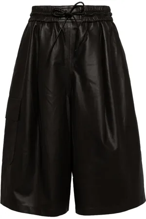 YVES SALOMON Knielange Shorts aus Leder