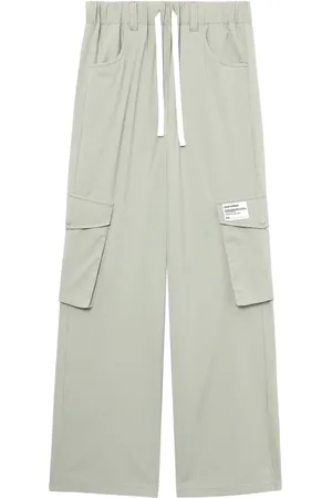 Izzue Cargohose mit Logo-Applikation