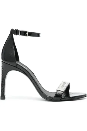 COPERNI Sandalen in Kroko-Optik mit Logo-Schild