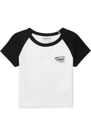 Musium Div. Geripptes T-Shirt mit Logo-Stickerei