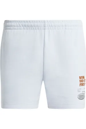 Lacoste Shorts mit Slogan-Stickerei