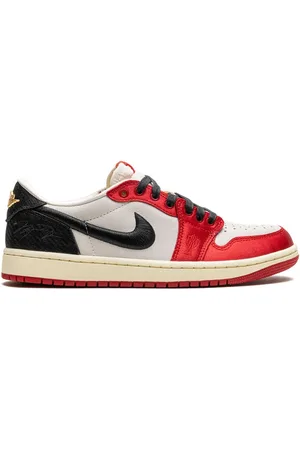 Jordan Air 1 "Trophy Room - Away" Sneakers