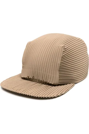 Issey Miyake Plissierte Baseballkappe