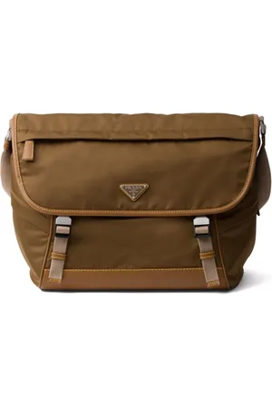 Prada Schultertasche aus Re-Nylon