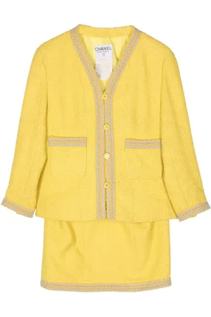 CHANEL 1994 einreihiges Kostüm aus Bouclé