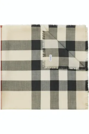 Burberry Ausgefranster Schal mit Vintage-Check