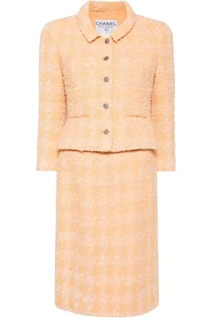 CHANEL 1996 Kostüm aus Boucle