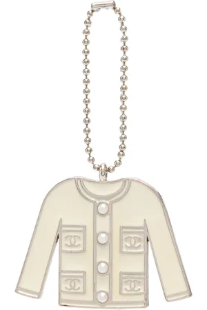 CHANEL 2000s Cardigan Taschenanhänger