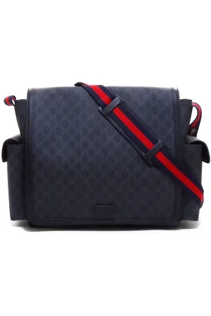 Gucci Schultertasche aus GG Supreme