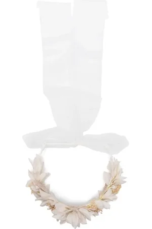 Amaya Haarreif mit Blumenapplikation