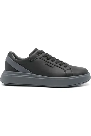 Calvin Klein Sneakers mit Logo-Schild