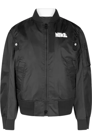 Nike X Sacai Bomberjacke im Layering-Look