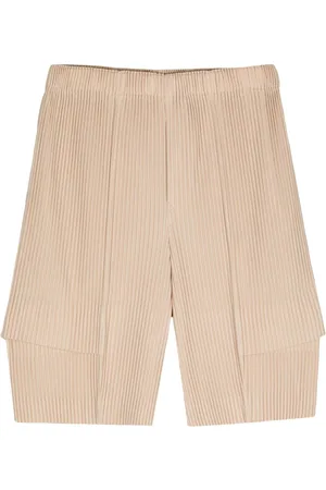 Issey Miyake Cargo-Shorts mit plissiertem Effekt