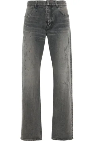 Givenchy Gerade Distressed-Jeans mit Logo-Schild