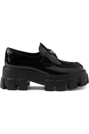 Prada Monolith Loafer aus Lackleder