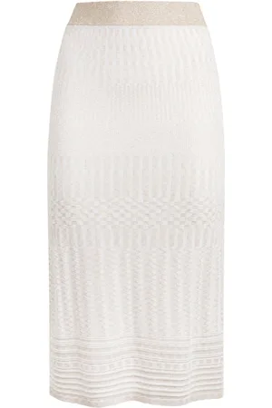 Missoni Lamé-Midirock im Layering-Look