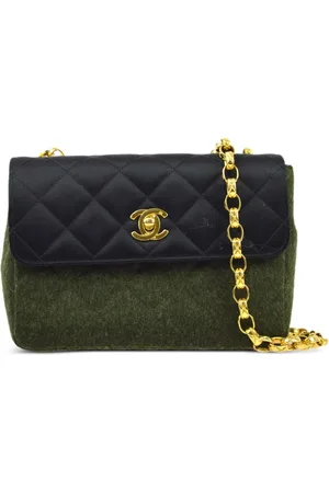 CHANEL 1990 Straight Flap Schultertasche
