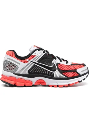 Nike Zoom Vomero 5 Sneakers