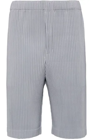 Issey Miyake August Shorts mit Falten