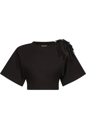 AREA T-Shirt mit Fransenbrosche