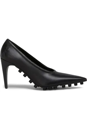 Marni Pumps mit spitzen Nieten 60mm