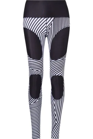 Perfect Moment Warped Star Leggings
