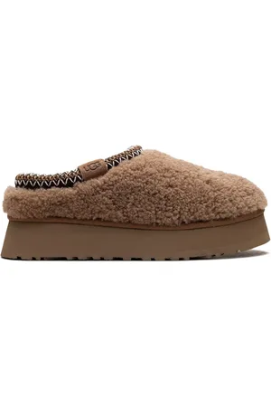 UGG Tazz Maxi Curly Chestnut Slipper