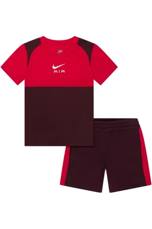 Nike Shorts-Set mit Logo-Stickerei