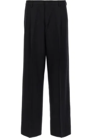 CELLAR DOOR Jona P Hose