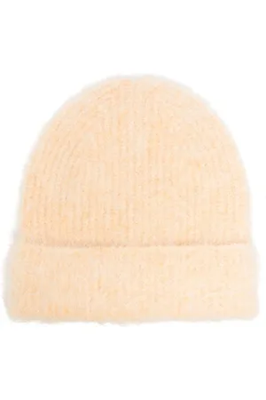 Séfr Fuzzy Beanie