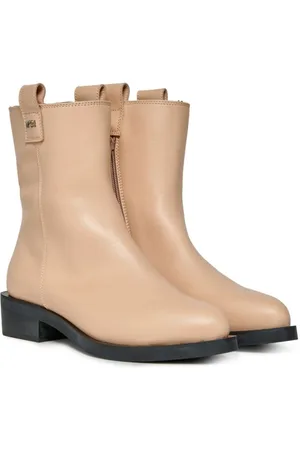 Nº21 Stiefeletten aus Leder