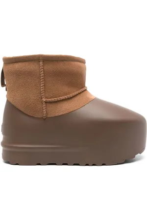 UGG Mini Classic Pumped Molded Stiefel